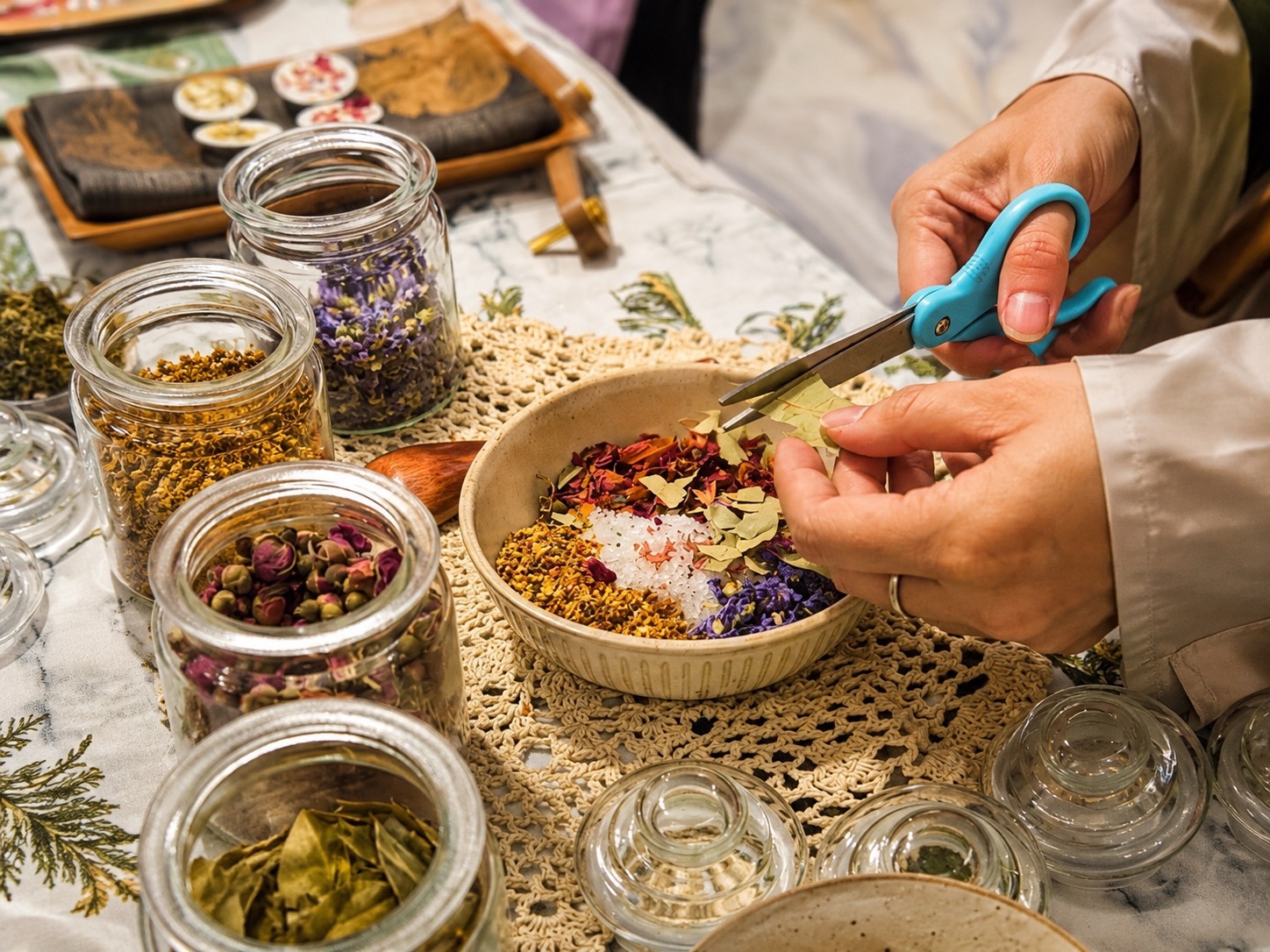 挑選花草並調配個人祝福